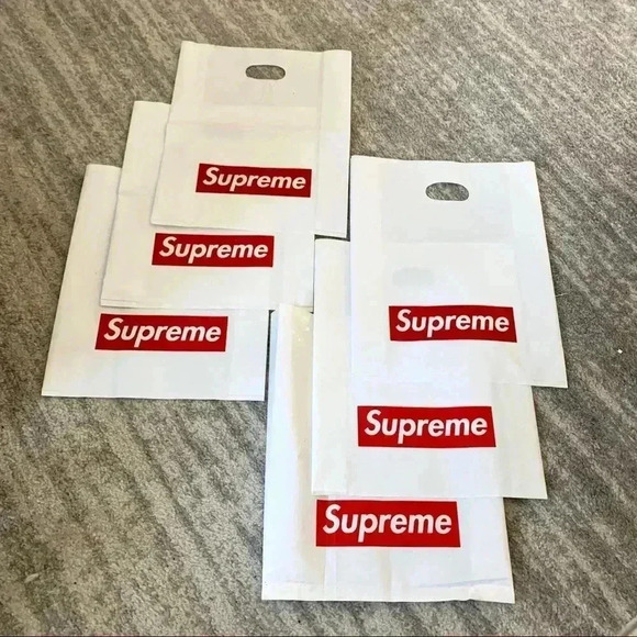 New Authentic Supreme NYC Retail Shopping Bag - Picture 2 of 3
